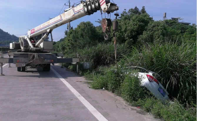 通渭重载吊车救援 通渭重载吊车救援